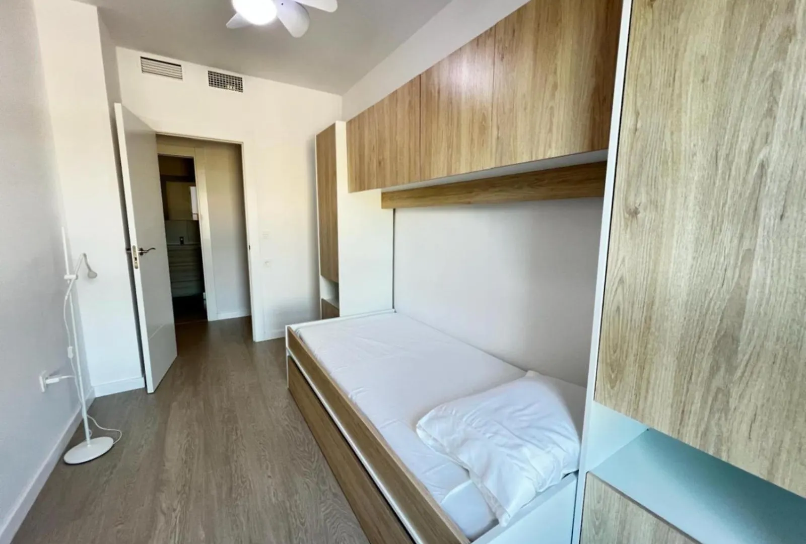 Pushe Playa Granada Beach & Golf 8 Motril 0*,  Spain